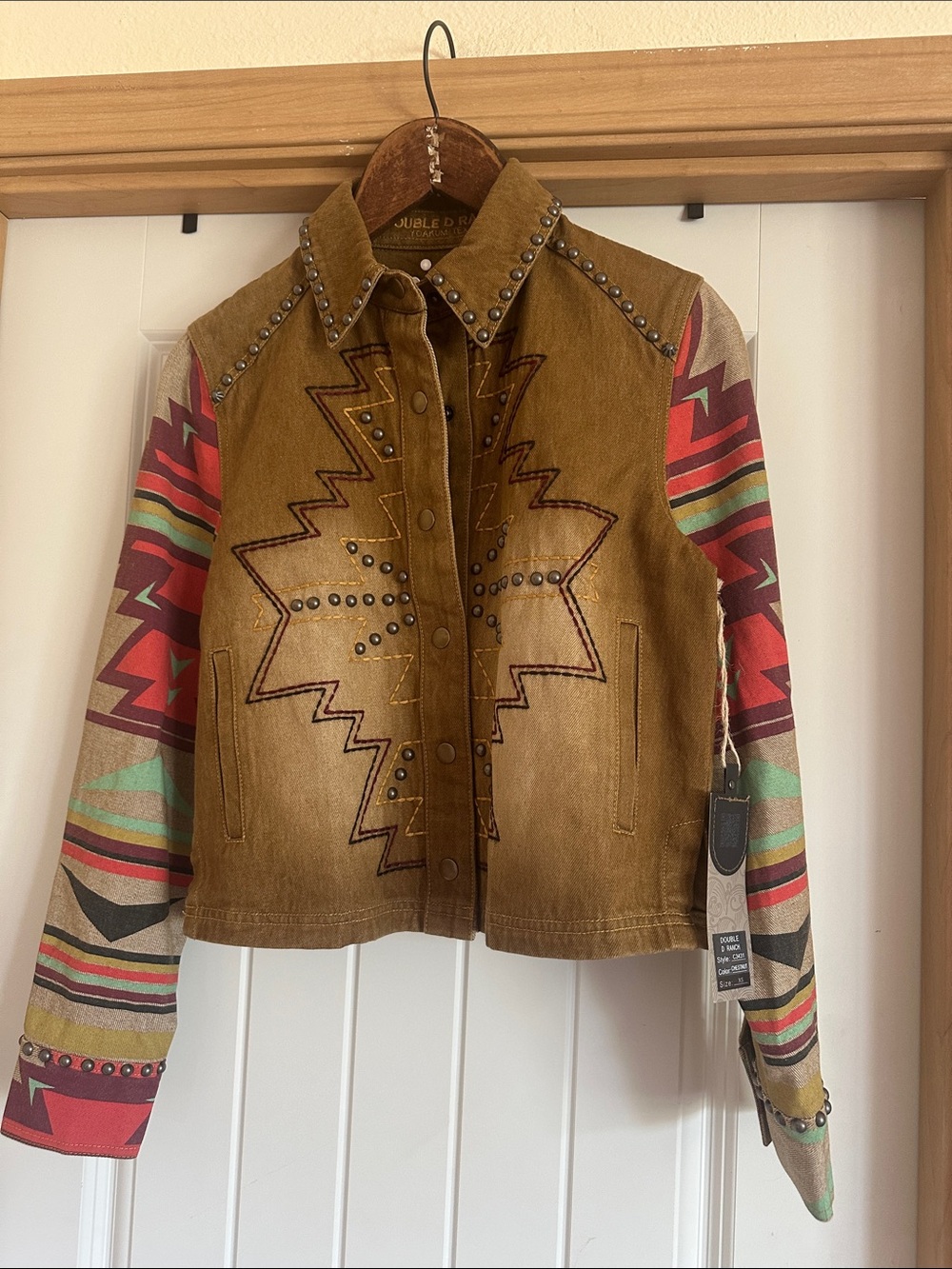 Double D Ranch tan 100 % cotton Jacket with Multicolor Southwestern Sleeves